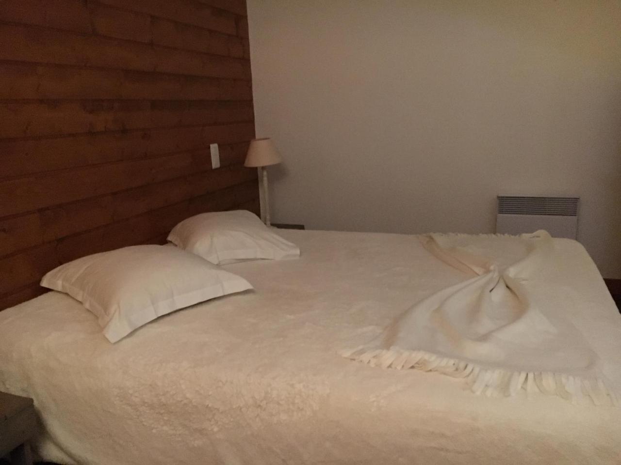 Chambres D'Hotes Les Templiers Rugney Экстерьер фото